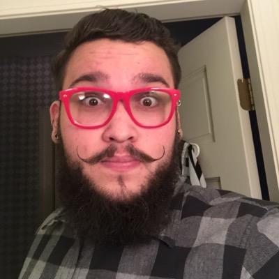 Lo2thepez's profile picture. happy thoughts and the cold will go away