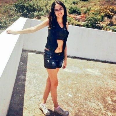 My name's melania, IM Speak english and spanish..i want meet people..love ya Os quiero