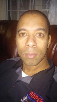 320_918's profile picture. 