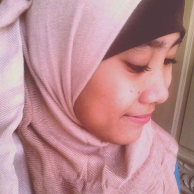 hidayaandrea's profile picture. ★MarketingManagement Student At far Eastern University Act Well and be Normal.