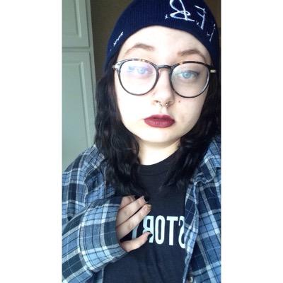 i'm a sarcastic loser ⚯͛ i wear black on the outside cause black is how i feel on the inside. indiana.