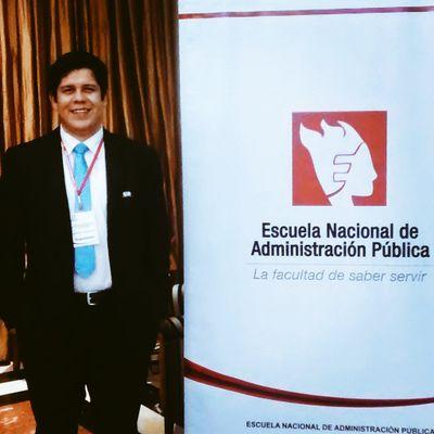 Amante de la vida, de las emociones y de la comunicación.