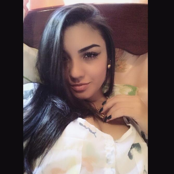 Paranaguá, 20 anos
instagram n- martiins_ana      snapchat- ana93paula