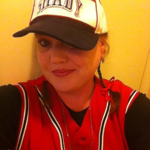 42, Newly single (3 yrs), 22 yr old incredible son, Proud Pitbull MaMa & HUGE Eminem fan!