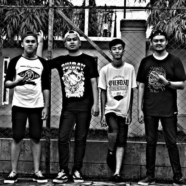 Pop Punk Easycore | We Are @tigatiga_ @ezarakbar @erickbriana @jakarawk  | Booking And Info ☎+62895344411548