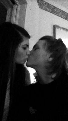 WhereIsTheBluee's profile picture. ○currently in training for jedi flipping ○