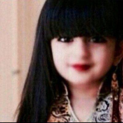 ‏‏فتاة لها من العمر احدى وعشرين عاما ستتم عامها الثاني والعشرين      لدى امل وحيد لتحقق الحلم طالبة Faculty of Economics  and Administration ‏