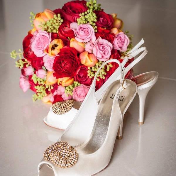 Budsofmay_Kerry's profile picture. Buds of May specialise in exquisite wedding flowers for Brisbane brides. Head over to my website and send me an email, I'd love to hear from you!