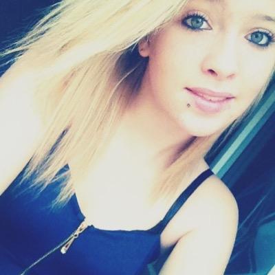 il est normal d'aimer ceux qui nous aimes en retour .. #..
--sMiLe--