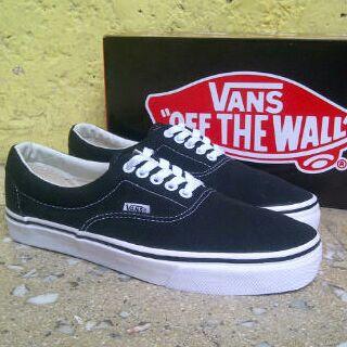 Menjual berbagai macam sepatu all shoes Invite Pin 238A9347 Cp 082218122345
