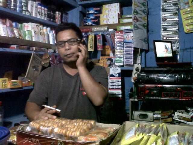 hdup dlam seder hana,hnya untk smgat memperthan kan.kspìan k$ndrìan hal yg lumrah.m3ncri jati dri yh tlah ilang di tlan sunami