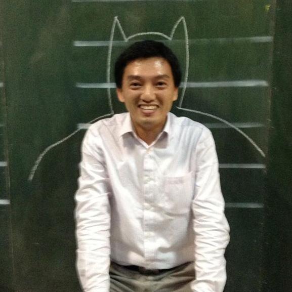 Everyday I hope to make a little difference in someone's life! 我是個竹科上班族也是個馬拉松跑者，愛看電影愛看房愛買股票愛棒球愛跑步也愛喝咖啡的基督徒。