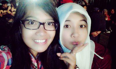 SMA N 8 KEDIRI | IG : helendama | 261198 | Muslim