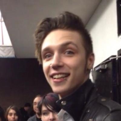 bvbvic's profile picture. prefiero musica antes que tu