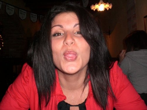 Siculamente_Me's profile picture. Sono una studentessa del sociale. Amo cantare, leggere e sognare e... odio le cose piccantiiiii!