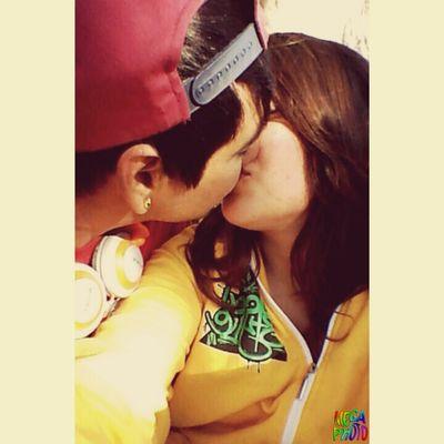 weeeena soy la caro tengo 18 años y eso po :33