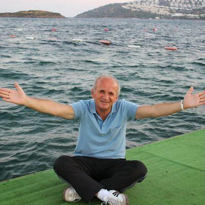 Emekli sınıf öğretmeni