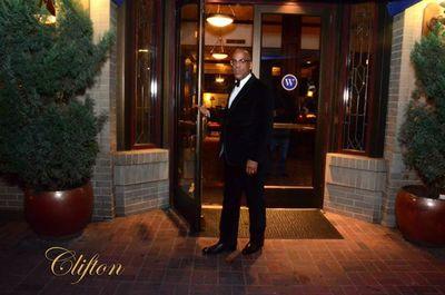 Former NIKE BUSINESS MANAGER
Former MENSWEARHOUSE STORE MANAGER
BASEBALL FANATIC, BOXING FANATIC , PREMIUM TICKETS.
