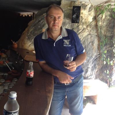 valerikosta's profile picture. 