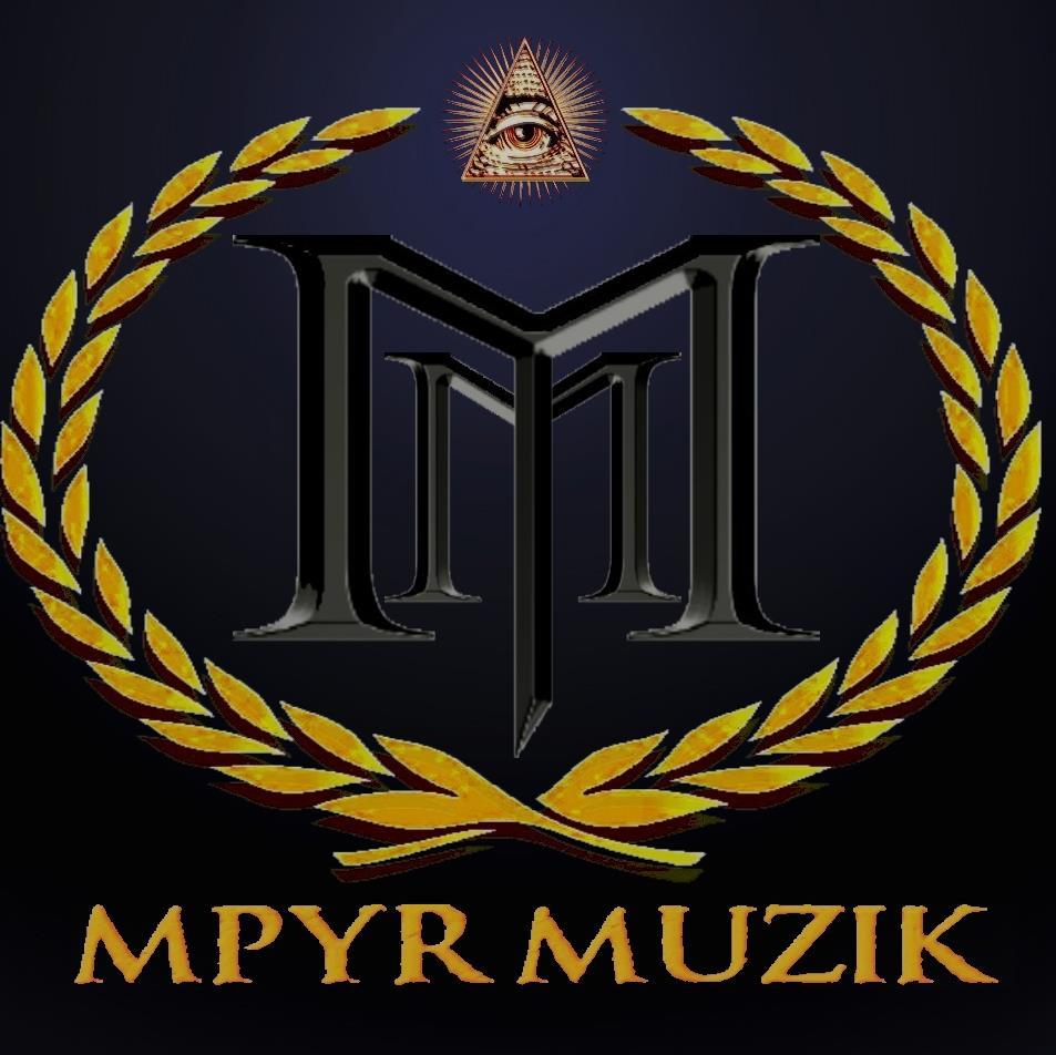 I am a Hip-Hop /R&B music producer and self taught pianist.