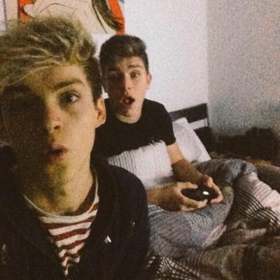 rt link and tag the boys❤️