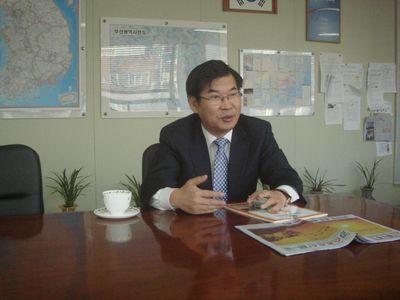 기후변화, 정책분석 및 평가, 기상기후정보 자원의 지식재산화에 관심이 많고/   
전국에 기상기후서비스 사회적협동조합 단비(Sweet Rain) 설립을 꿈꿉니다/공공선을 꿈꾸면서 비영리민간단체와 소통 희망