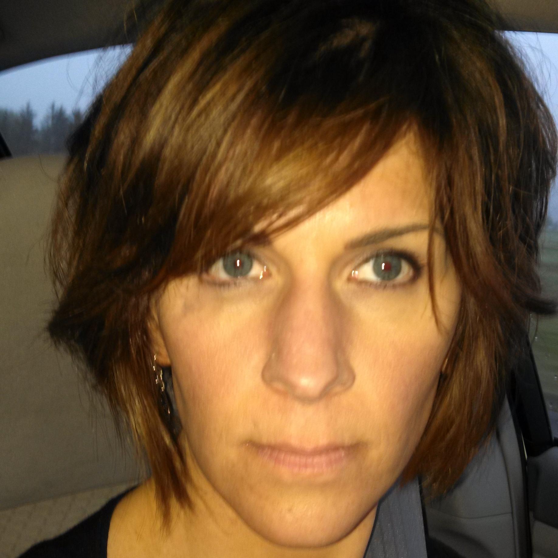 Salon owner, L'Oréal Professionnel Artist/Educator Colorist