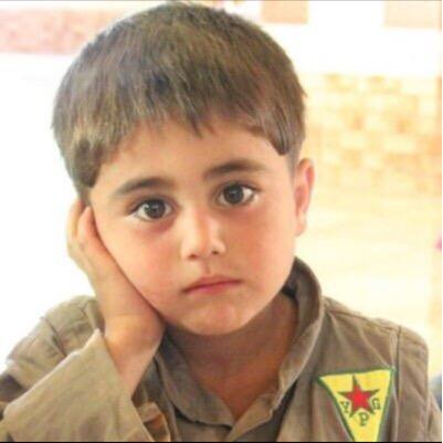 FREE KURDİSTAN&FREE BALOCHİSTAN
kurd agnostic socialist and doc :)