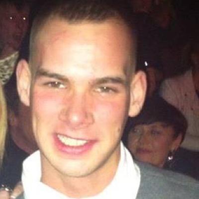 schofiel2's profile picture. nice guy smells of roses ;) haa x