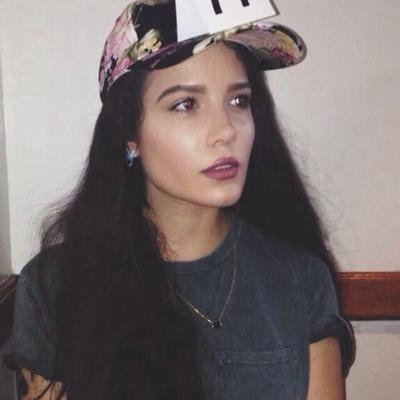 badlandxhalsey's profile picture. dont follow back on this acc please follow @TIEDYEDHALSEY ☺️