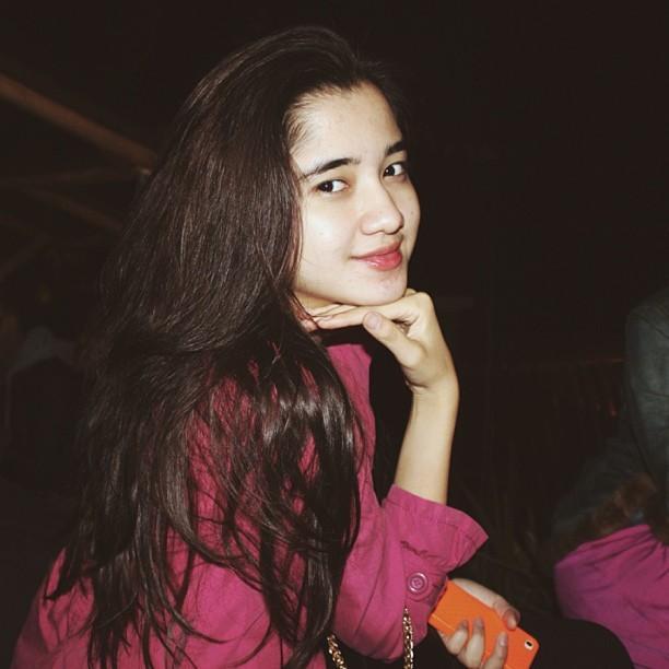 Officialtirani's profile picture. I'm a simple's capicorn