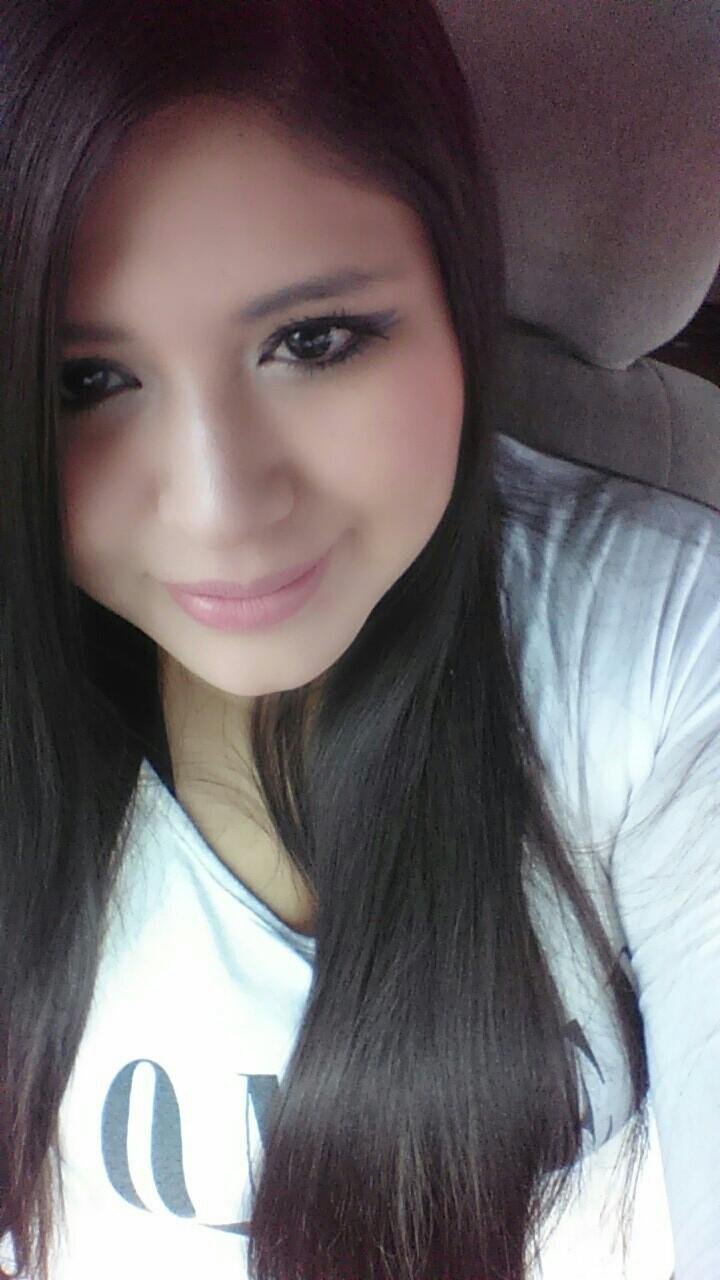 LINDA SINCERA AUTENTICA Y LoIDER ;P mi gran objetivo es tener miles de seguidores aquí qe sígueme y te sigo  :D