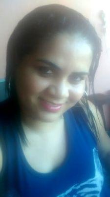 Ela é um poço de qualidade e defeito, e cada jeito dela é uma emoção  WhatsApp82 8886-4842