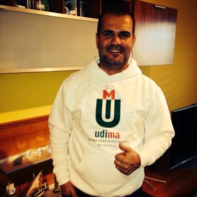 Graduado en derecho en UDIMA. Trabajador cementera.