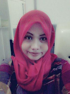 Yuliafachrevie's profile picture. Februari _ 2011 :*