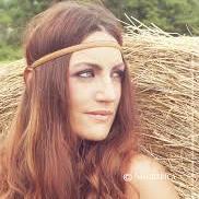 Sono una studentessa di 22 anni che si diverte a scrivere i suoi pensieri su un blog :) Peace&Love (follow me & i follow you)