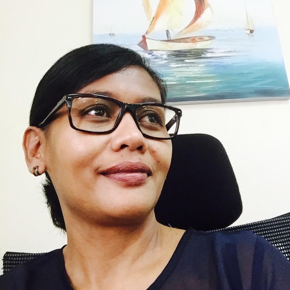 privoara's profile picture. 