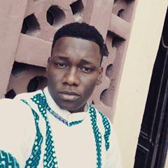 Am quiet,nice,so decent,jofier,friendly,god fearing person,all dis for me that's all.