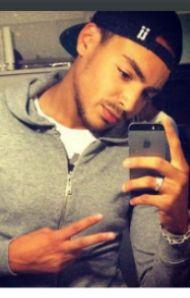 Mon papa veux du biff #Algerien, Antillais
Nissia ptite soeur ♡