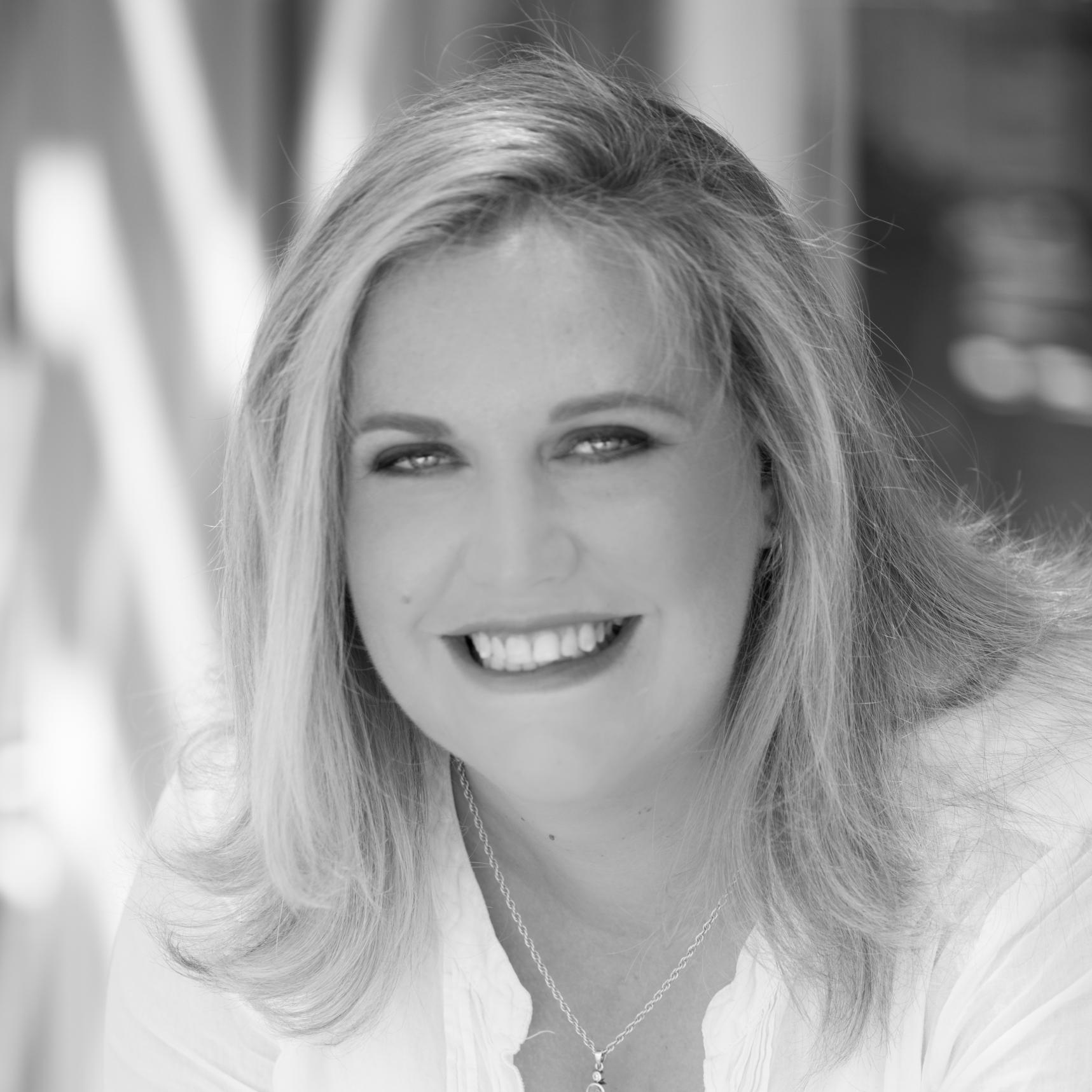 erin_jamesza's profile picture. Constantly exploring the world of #CustomerExperience #CX while dancing to the music of parenthood and treating an obsession with #SonsOfAnarchy #SOA