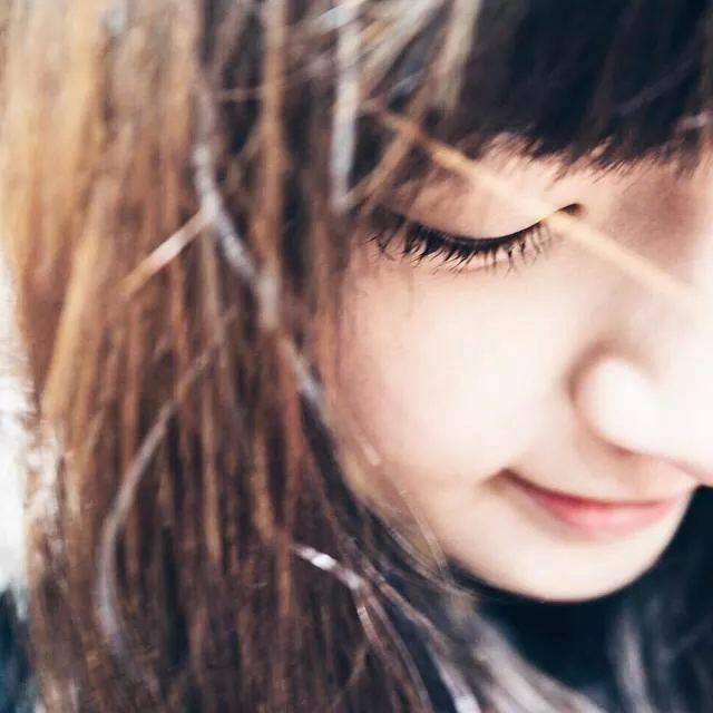 I'm not a perfect woman in your eyes
but I'm the perfect woman in the eyes of God..^____^
keep smile :)
gbu
