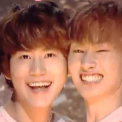 SJが大好き♡ヒョクペンでギュペンです♡トゥギがペンから入りそしてAllペンです♡ヌナです…(*´ｰ`*)ﾉ…#ヌナLINE NO541 羽生結弦さん、マッシミリアーノさん、アンジェロさん#ぴょん落ち✨最近アニメも好きになり声優さんにも興味あり😊