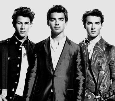 this is a new acc so please follow me --- following back all jonatics