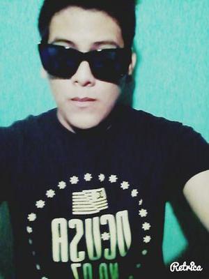 The4EverYoung's profile picture. Si la vida te da la espalda agarrale las nalgas D:   amo a Miley Cyrus, Ariana Grande, Rihanna, Robin Thicke, Enrique Iglesias y muchos mass :D