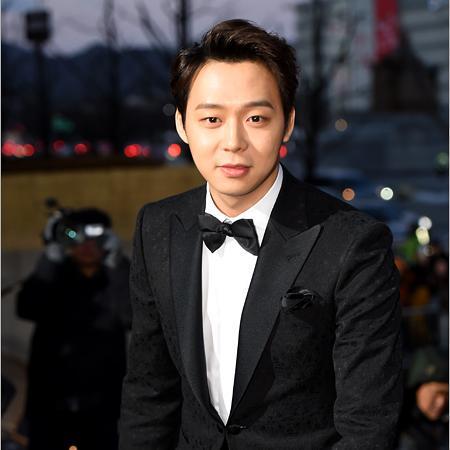 Discovered Park Yuchun in Missing You, liked him in 3 Days and fell in love with him in Haemoo.