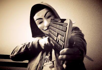 々 tнєяє αяє tωσ ωαуѕ σƒ ѕρяєα∂ιηg tнє ℓιgнt: tσ вє tнє cαη∂ℓє σя tнє мιяяσя tнαt яєƒℓєctѕ ιt. ! 々