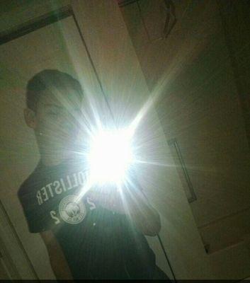 db44985d51d0404's profile picture. You catch flys with honey but, you catch more honeys being fly