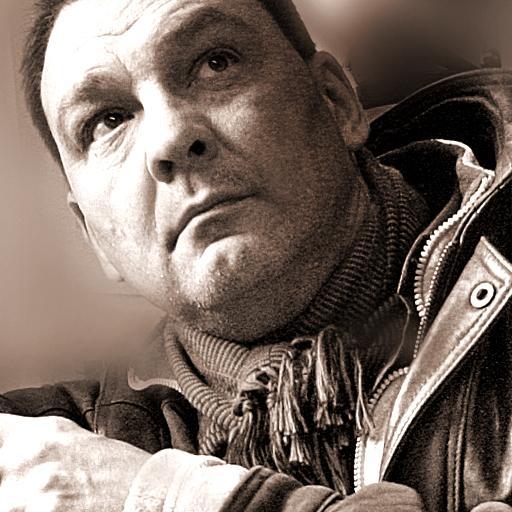 Artist. Former local newspaper photographer 1986-2014, Press Gazette Photographer of the Year (weekly) 2007. All views are my own.