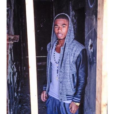 FOllow5star_20's profile picture. Named official rapper of longview tx by the mayor of longview. Follow him on twitter&Instagram @5star_20 This is a promotional account only, link to music below