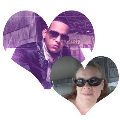 Mother of two daughters, i love listening to Daddy Yankee i also luv my boys New England Patriots